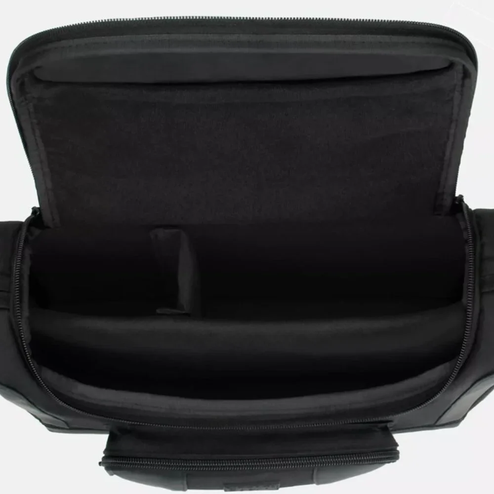 USA GEAR Tablet Bag for 11